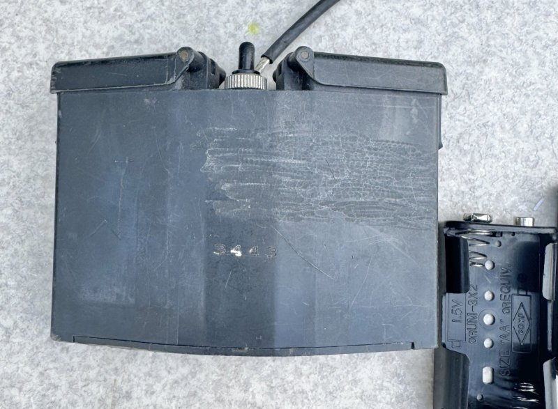 画像2: 米軍実物 ANVIS AVS-6/9 ロープロファイル  バッテリーボックス  (2)