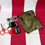 画像1: 米軍放出品　ROTHCO  ソーイングキット (1)