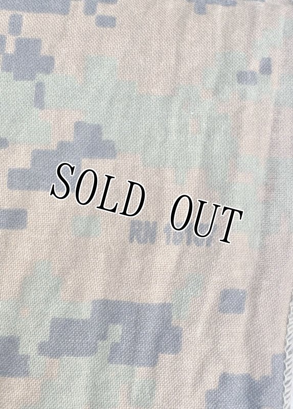 画像2: 米軍実物 ウッドランド ピクセル コットン バンダナ ハンカチ (2)