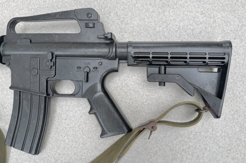 画像3: 米軍実物 RUBBER TRAINING RIFLE M4A2  (3)