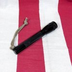 画像1: 米軍放出品 MAG-LITE(マグライト) MINI 懐中電灯   (1)