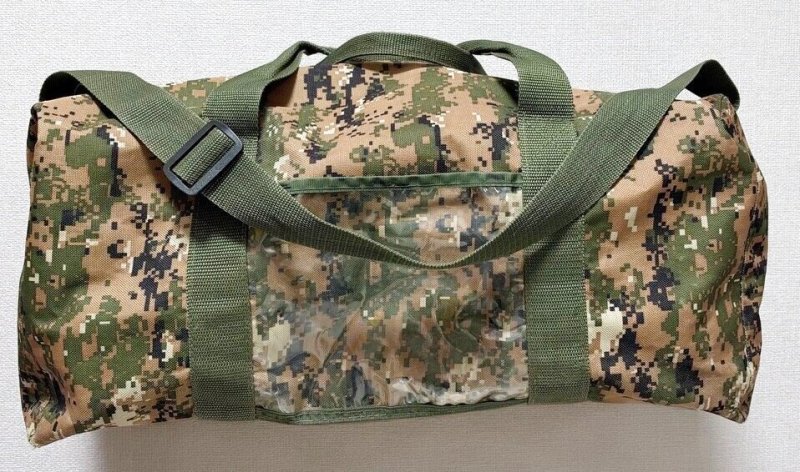 画像1: 米軍放出品　USMC　ピクセルボストンバッグ (1)