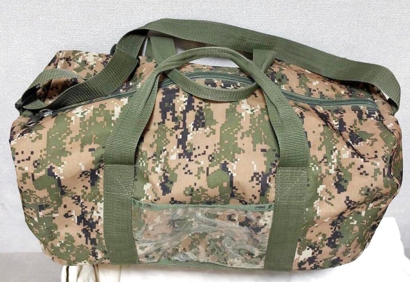 画像2: 米軍放出品　USMC　ピクセルボストンバッグ (2)