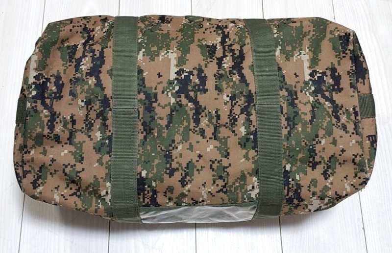 画像4: 米軍放出品　USMC　ピクセルボストンバッグ (4)