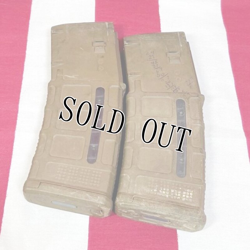 画像1: 米軍実物 MAGPUL PMAG 30 GEN M3 AR-15/M4/M16 30連マガジン   WINDOW 両窓 30rd マグ 5.56mm コヨーテタン　2個セット  (1)