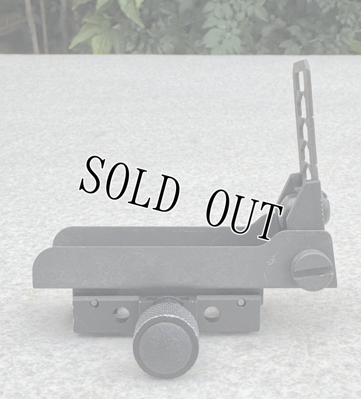 画像2: 米軍実物 M203 グレネードランチャー M4A1 M16A4 20mm RAS用  QD フリップアップ リーフサイト (2)