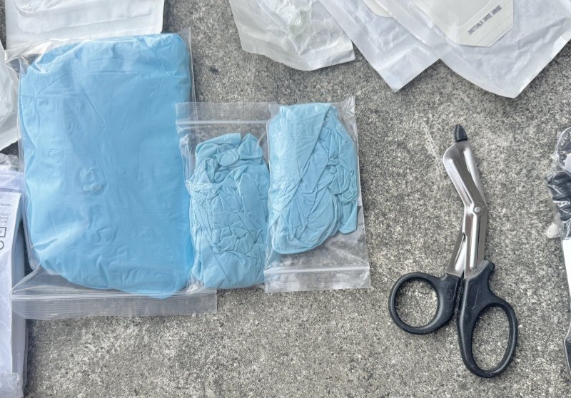 画像10: 米軍実物 コンバット RECON トラウマバッグ CTB V2 (10)