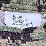 画像4: 米軍実物,US NAVY,　AOR2　NUW　迷彩パンツ　TYPEIII　29-SHORT (4)