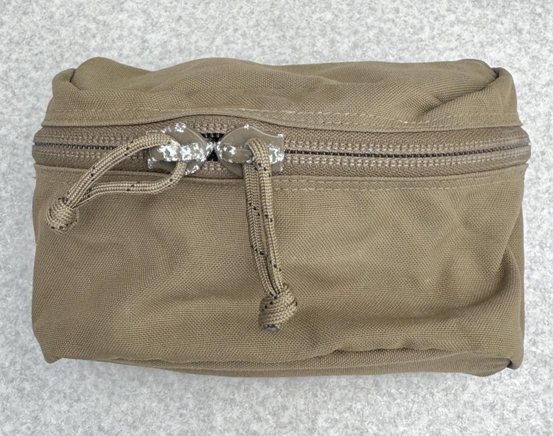 画像1: 米軍実物 SMALL REVERSIBLE POUCH メディカル ポーチ (1)