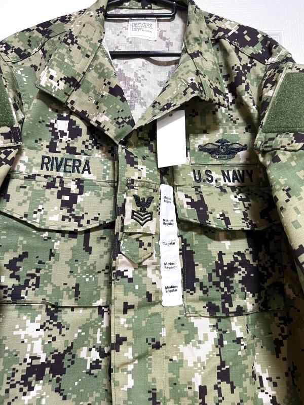 画像2: 米軍実物,US NAVY,　AOR2　NUW　迷彩ジャケット　TYPEIII　MEDIUM-REGULAR (2)