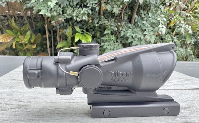 画像1: 海兵隊実物 トリジコン Trijicon ACOG 4x32 BAC Riflescope - M193　TA31-D-100288 (1)