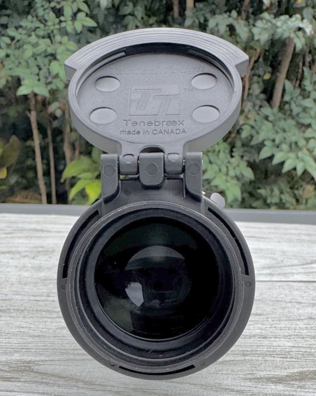 画像5: 米軍実物 Trijicon USMC SCO VCOG 1-8x28mm Red MRAD Tree Reticle Riflescope w/LaRue LT799 Mount, Tenebraex Flip Caps & Soft Case VC18-C-2400012 (5)