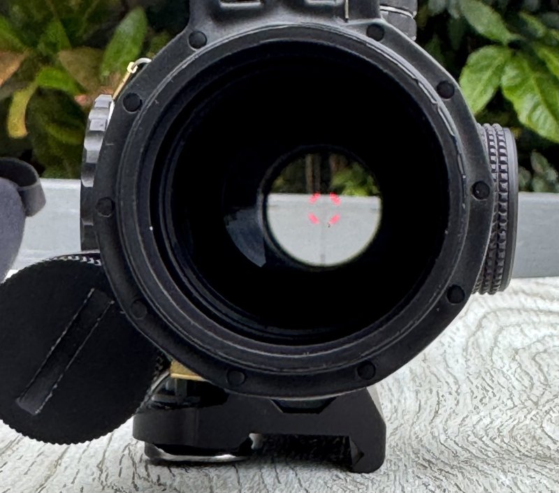画像4: 米軍実物 Trijicon USMC SCO VCOG 1-8x28mm Red MRAD Tree Reticle Riflescope w/LaRue LT799 Mount, Tenebraex Flip Caps & Soft Case VC18-C-2400012 (4)