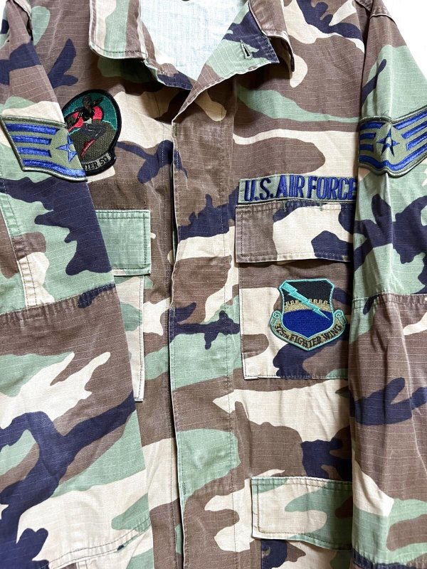 画像2: 米軍実物  U S AIR FORCE ウッドランド 迷彩カモフラージュジャケット　LARGE-REGULAR (2)