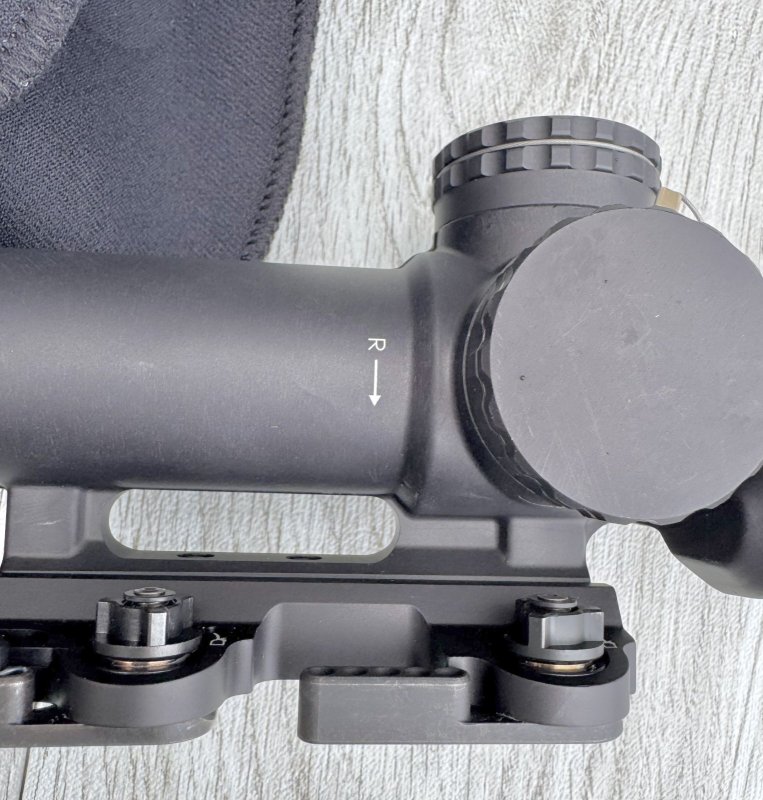 画像16: 米軍実物 Trijicon USMC SCO VCOG 1-8x28mm Red MRAD Tree Reticle Riflescope w/LaRue LT799 Mount, Tenebraex Flip Caps & Soft Case VC18-C-2400012 (16)