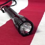 画像4: 米軍放出品 MAG-LITE(マグライト) MINI 懐中電灯   (4)