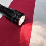 画像5: 米軍放出品 MAG-LITE(マグライト) MINI 懐中電灯   (5)