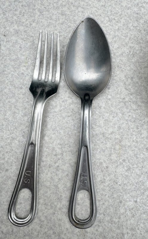 画像12: 米軍実物 メスキットパン&ナイフ・ホーク・スプーンセット1945年 メスティン (12)