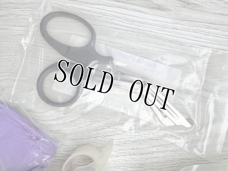 画像6: 米軍実物 ファーストエイドキットセット BOX (6)