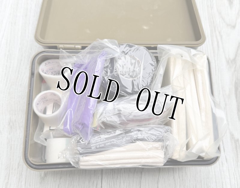 画像7: 米軍実物 ファーストエイドキットセット BOX (7)