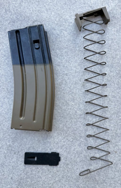 画像1: 米軍実物 FN SCAR 5.56x45mm NATO Matte 30rd (1)