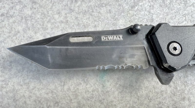 画像2: 米軍放出品 DEWALT デウォルト 折りたたみ ナイフ カッター (2)