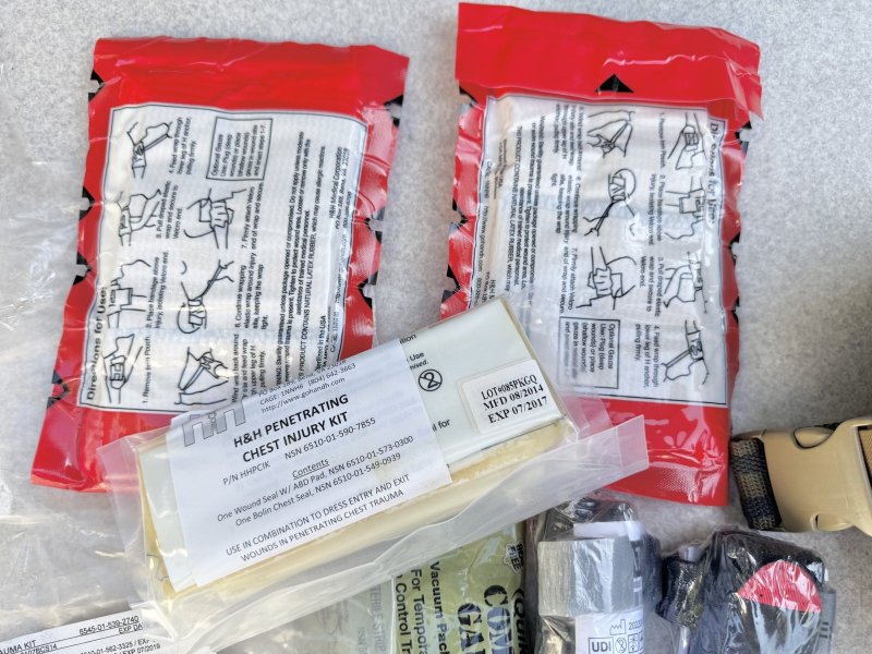 画像15: 米軍放出品 NORTH AMERICAN RESCUE メディカル レッグポーチ (15)