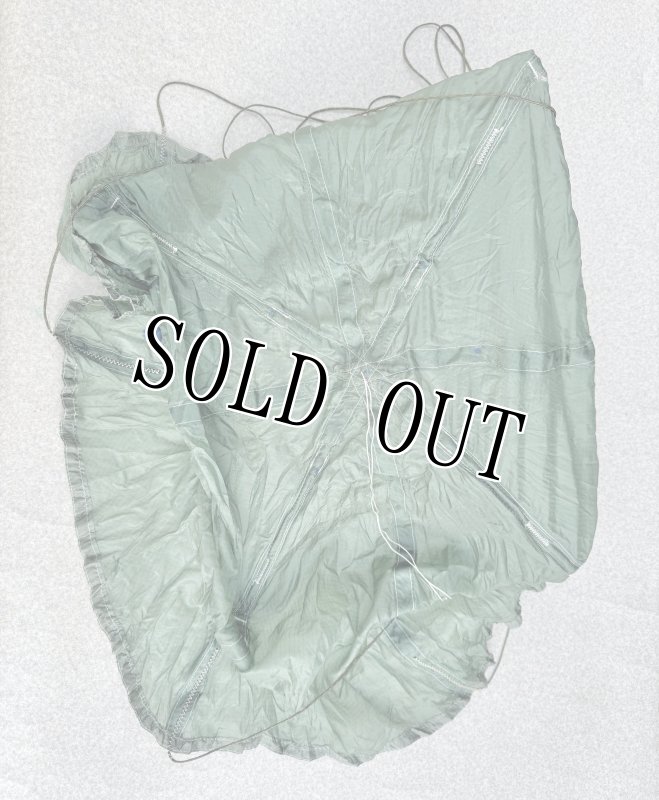 画像2: 米軍実物 パラシュート パイロット シュート (2)