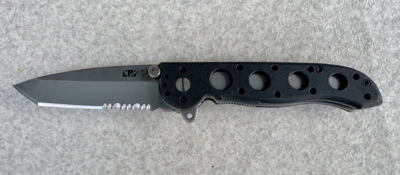 画像1: 米軍放出品 CRKT M16-12Z   ブラック タントー ナイフツール  (1)