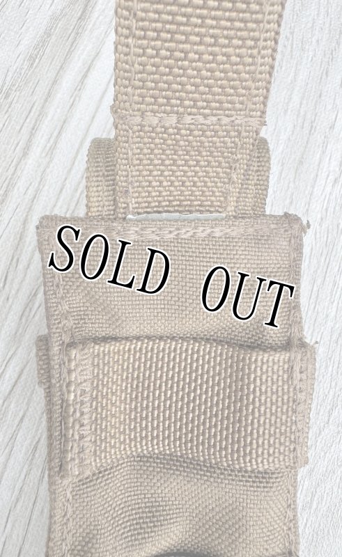 画像5: 米軍実物 EAGLE 9MM MAG FSBE 青タグ ポーチ コヨーテ USMC (5)