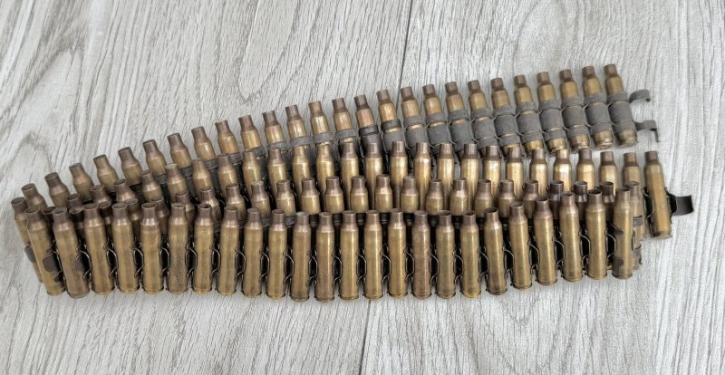 画像3: 米軍実物 薬莢 ダミーカート 100連発 5.56mm ベルトリンク (3)