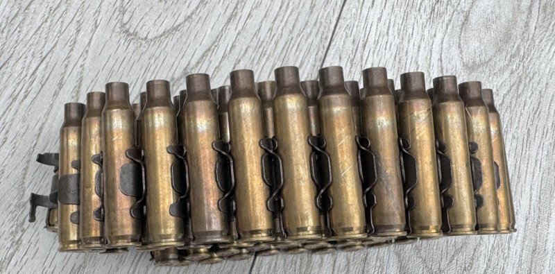 画像4: 米軍実物 薬莢 ダミーカート 100連発 5.56mm ベルトリンク (4)