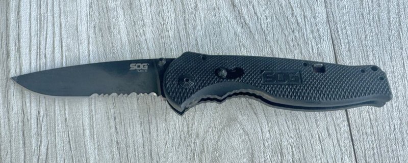 画像4: 米軍放出品 SOG TFSA98 Flash II フォールディング ナイフ (4)