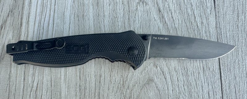 画像1: 米軍放出品 SOG TFSA98 Flash II フォールディング ナイフ (1)