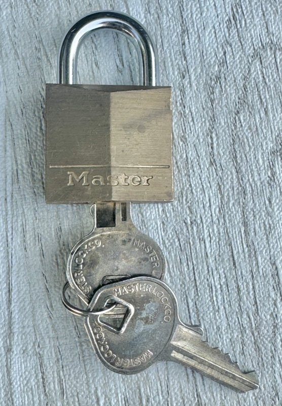 画像2: 米軍放出品 Master Lock マスターロック 南京錠  (2)