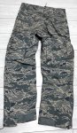 画像2: 米軍実物　USAF ABU　ゴアテックスパンツ　GORE-TEX　　SMALL-REGULAR (2)