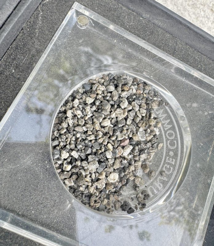 画像4: 米軍実物 U.S.M.C. モニュメント 記念品 2021 硫黄島 (4)