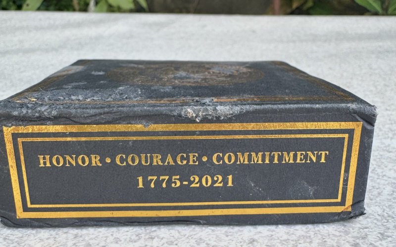 画像6: 米軍実物 U.S.M.C. モニュメント 記念品 2021 硫黄島 (6)