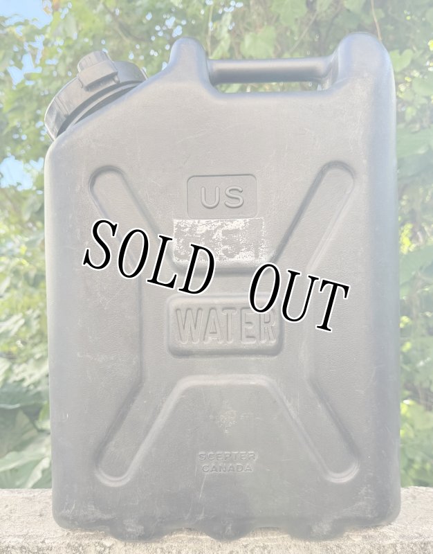 画像1: 米軍実物 WATER タンク　(プラスチック) ブラック (1)