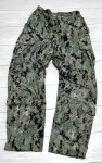 画像1: 米軍実物,US NAVY,　AOR2　NUW　迷彩パンツ　TYPEIII　SMALL-SHORT (1)