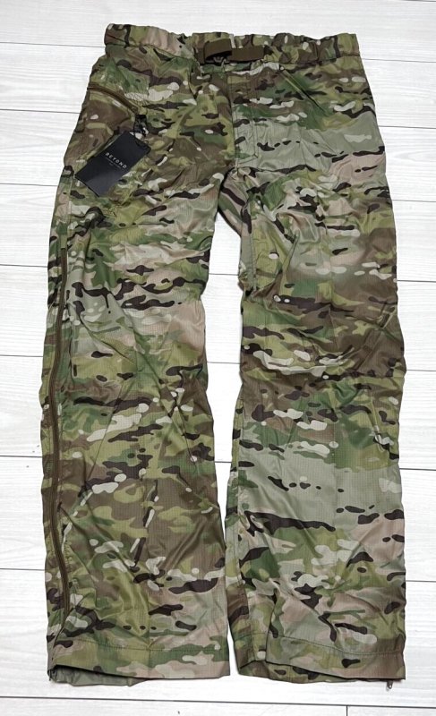 画像1: 米軍放出品 BEYOND CLOTHING SYSTEMS Wind Pant　マルチカム 　MEDIUM (1)