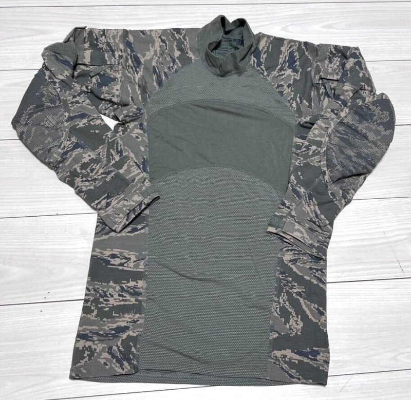 画像1: 米軍放出品　MASSIF　ABU　コンバットシャツ　SMALL (1)
