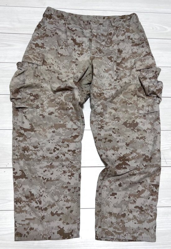 画像1: 米軍実物 USMC デザートマーパットパンツ　MEDIUM-SHORT (1)