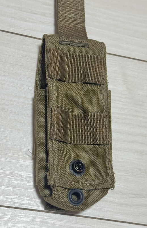 画像4: 米軍実物 EAGLE 40mm シングル グレネードポーチ コヨーテ (4)