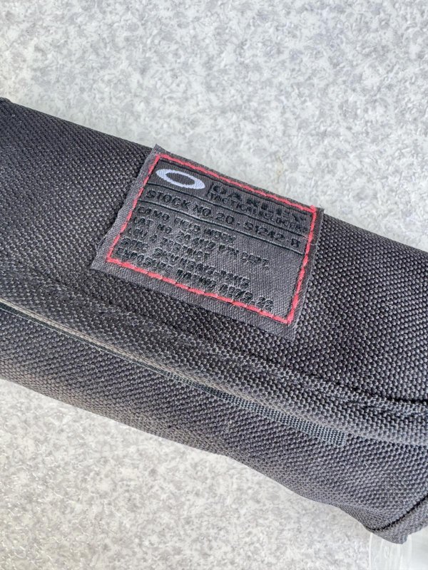 画像6: 米軍放出品 OAKLEY レンズクリーナー レンズ収納ケース (6)