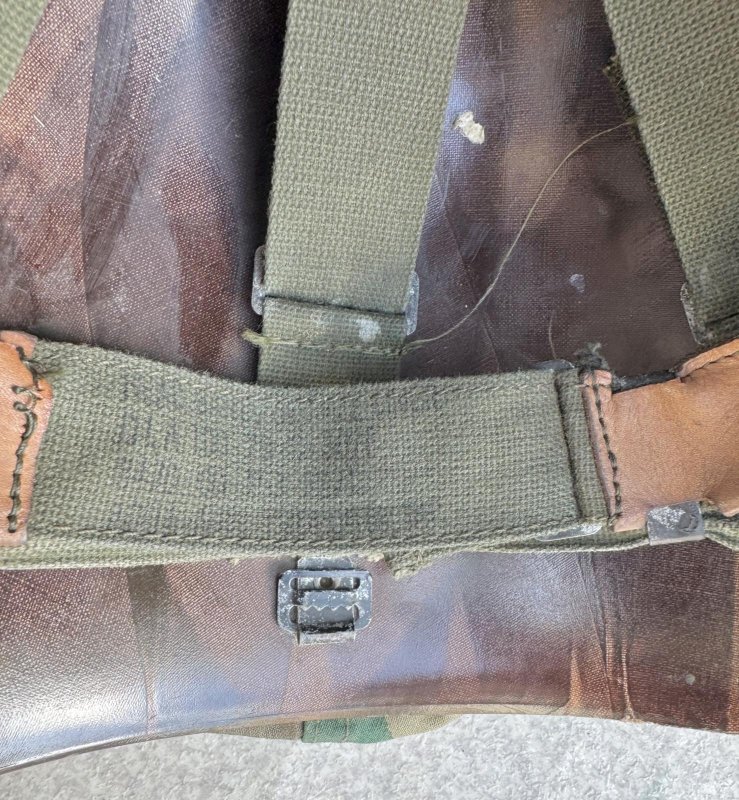 画像18: 米軍実物 ベトナム M2　ヘルメット (18)