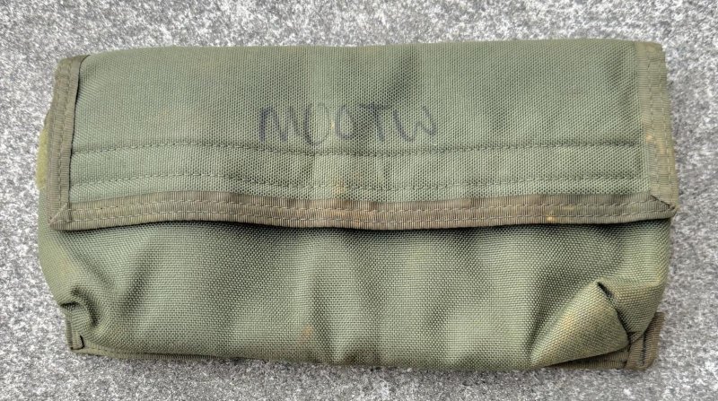 画像1: 米軍実物　EAGLE 40mm グレネード弾ポーチ OD (1)