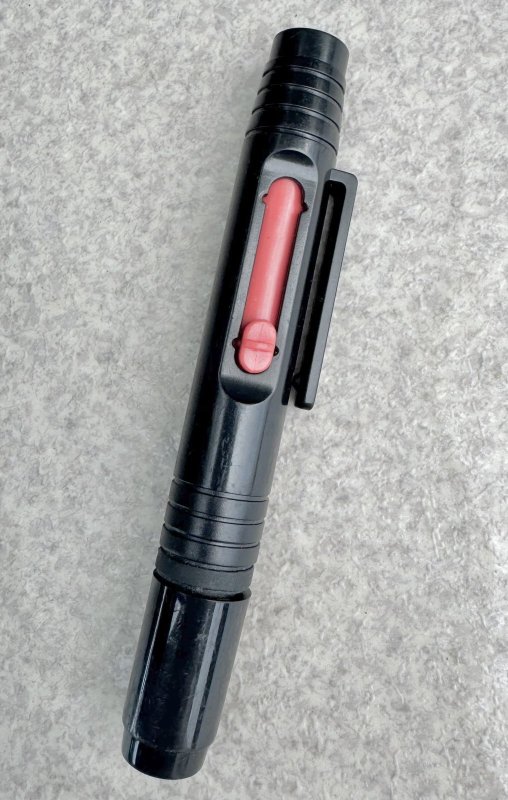画像1: 米軍実物 精密機器 LENS PEN レンズ クリナー (1)
