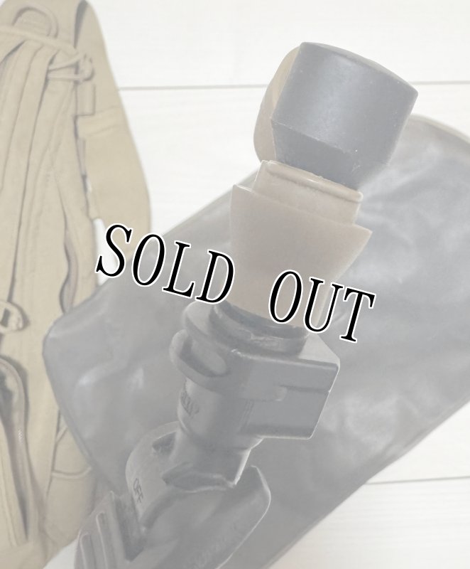 画像3: 米軍放出品 CAMELBAK キャメルバック   ハイドレーションバッグ AMBUSH（アンブッシュ）  (3)