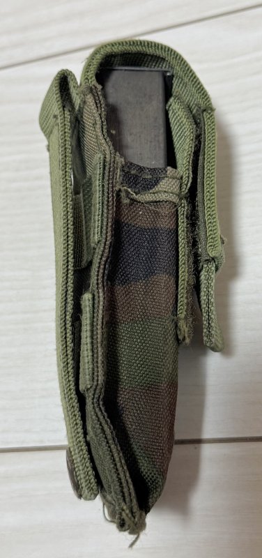 画像8: 米軍実物 9mm ベレッタ  マガジン ポーチセット (8)